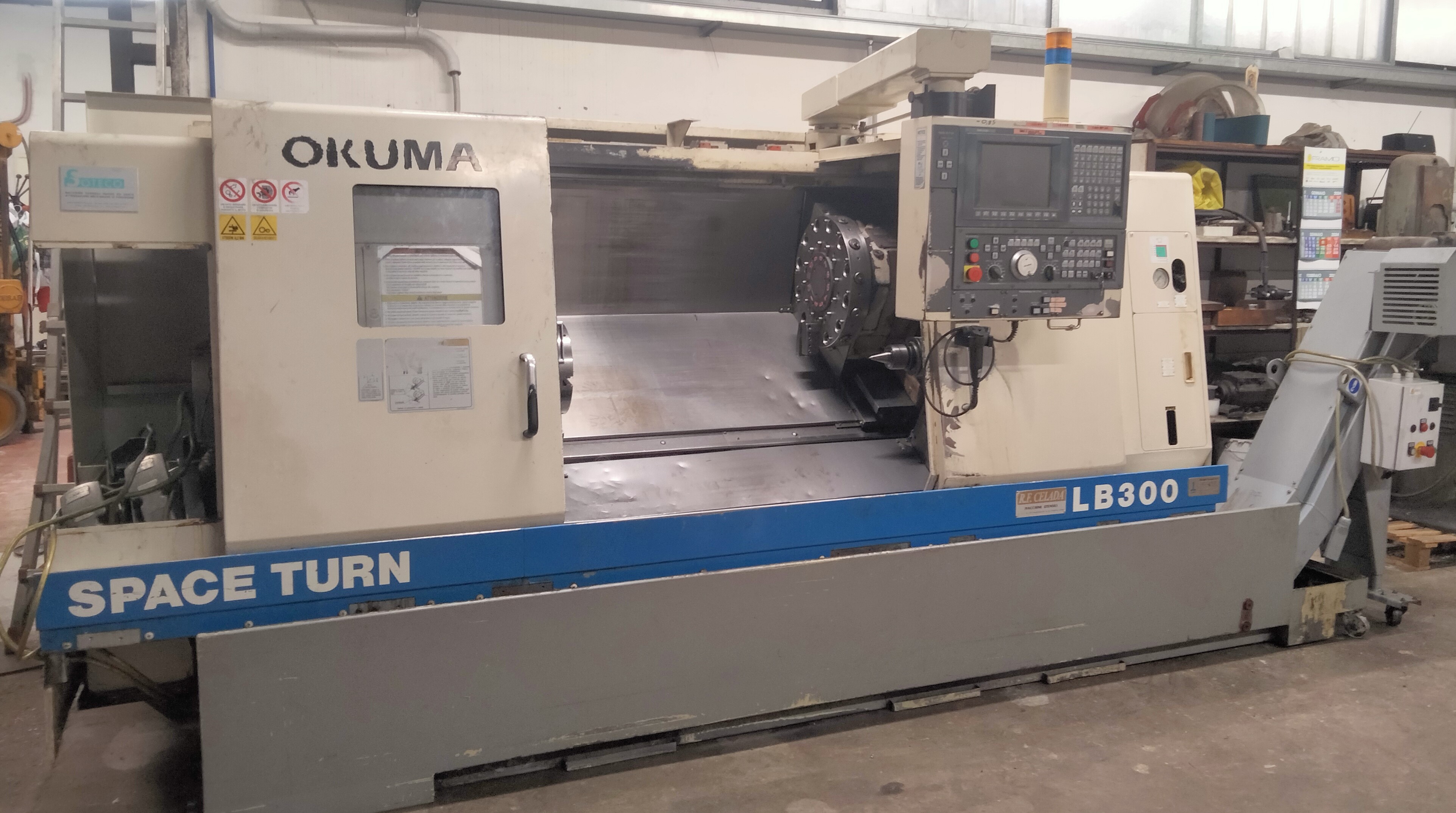 TORNIO A CONTROLLO NUMERICO OKUMA LB 300